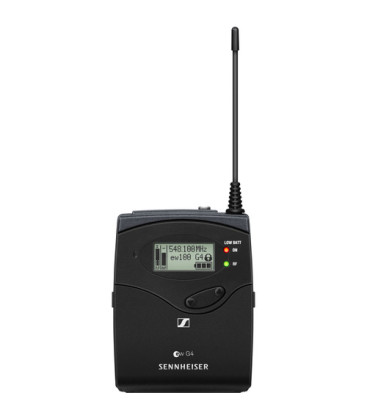 Sennheiser - Wireless Microphone System with 835 Handheld Mic