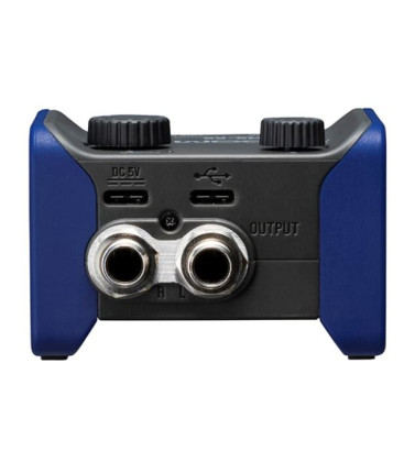 Zoom AMS-22 - Audio Interface for Music & Streaming